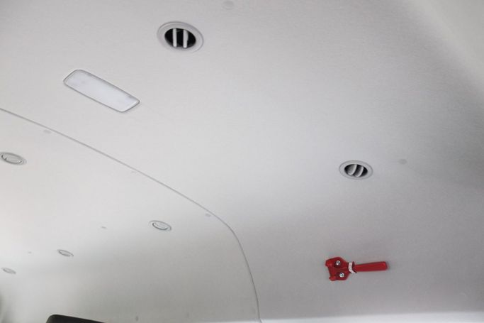 Новый Toyota HiAce H300, 3.5 л, 2025 в Дубае от Atlantic Motors FZCO Белый цвет.  | AUTO.AE