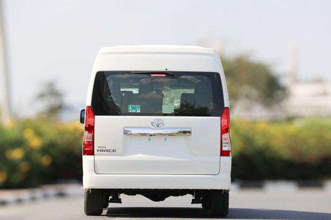 Новый Toyota HiAce H300, 3.5 л, 2025 в Дубае от Atlantic Motors FZCO Белый цвет.  | AUTO.AE