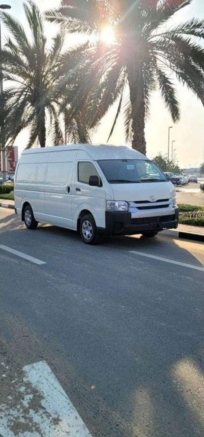 Новый Toyota HiAce H200 Рестайлинг, 2.7 л, 2024 в Дубае от TARGET MOTORS FZE Белый цвет. Other | AUTO.AE