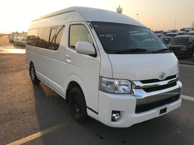 Подержанный Toyota HiAce H200, 2.5 л, 2009 в Дубае от SONDOS MOTORS FZE Белый цвет. Other | AUTO.AE