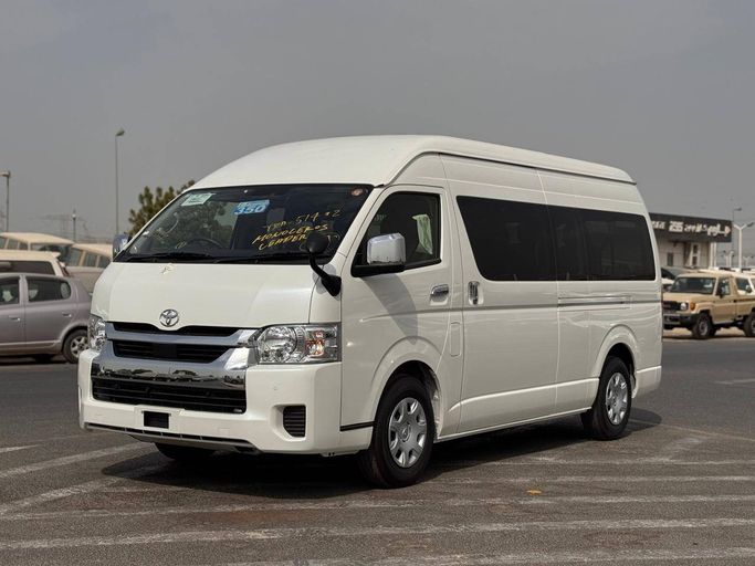 Новый Toyota HiAce H200 Рестайлинг, 2.7 л, 2025 в Дубае от AL HUSNAIN MOTORS FZE Белый цвет.  | AUTO.AE