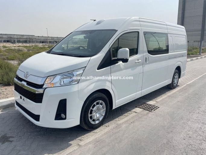 Used Toyota HiAce H300, 2.8 l, 2022 in Dubai by Alhamd Motors, White color.  | AUTO.AE | Listing #258684