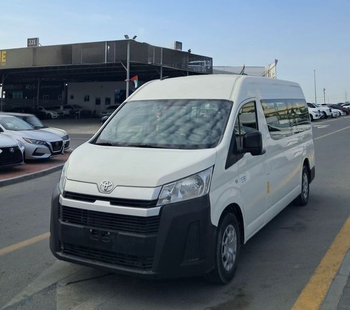 مستعملة Toyota HiAce H300, 3.5 l, 2022 في في دبي من HH MOTORS CORPORATION، اللون أبيض. مواصفات الخليج | AUTO.AE | إعلان #260164