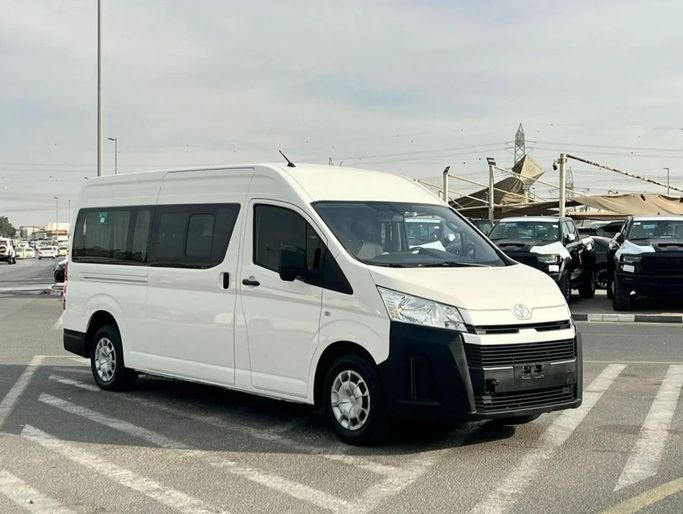 Used Toyota HiAce H300, 3.5 l, 2023 in Dubai by SIKANDAR MOTORS, White color. GCC Specs | AUTO.AE | Listing #270094