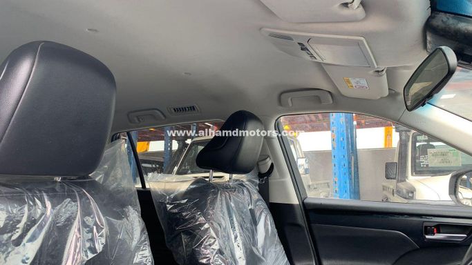 Used Toyota Highlander IV (U70), 3.5 l, 2022 in Dubai by Alhamd Motors, White color. Other | AUTO.AE