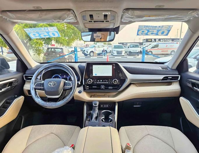 Новый Toyota Highlander IV (U70), 2.5 л, 2024 в Дубае от SK Motors Черный цвет. Other | AUTO.AE