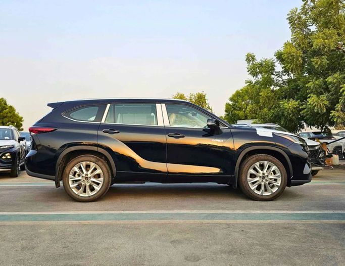 Новый Toyota Highlander IV (U70), 2.5 л, 2024 в Дубае от SK Motors Черный цвет. Other | AUTO.AE