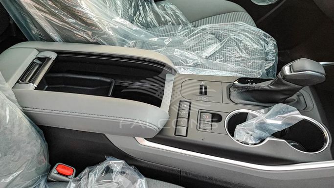 Новый Toyota Highlander IV (U70), 2.5 л, 2023 в Дубае от Falcons GT Motors FZCO Серебристый цвет. Other | AUTO.AE