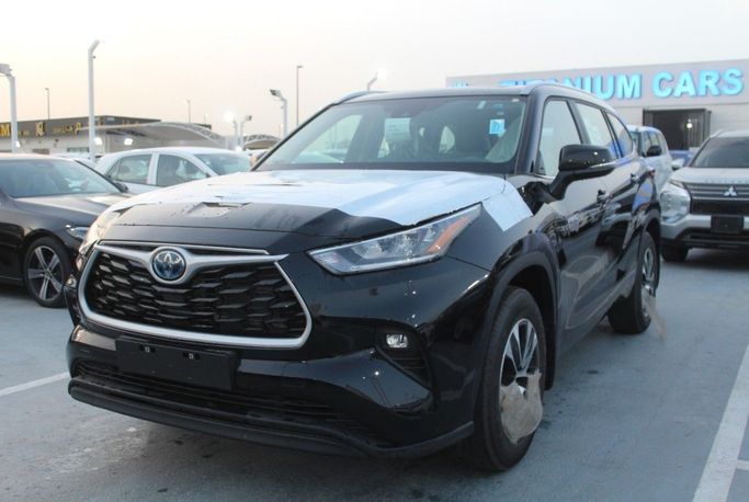Новый Toyota Highlander IV (U70), 2.5 л, 2023 в Дубае от Titanum Cars Черный цвет. Other | AUTO.AE