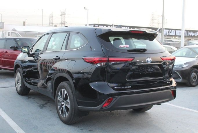 Новый Toyota Highlander IV (U70), 2.5 л, 2023 в Дубае от Titanum Cars Черный цвет. Other | AUTO.AE