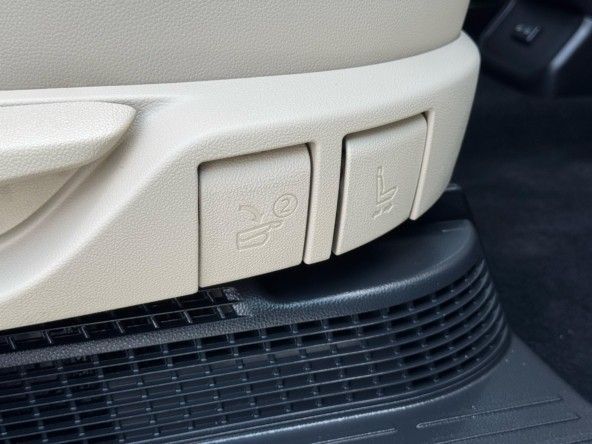 Новый Toyota Highlander IV (U70), 2.5 л, 2024 в Дубае от Titanum Cars Черный цвет. GCC | AUTO.AE