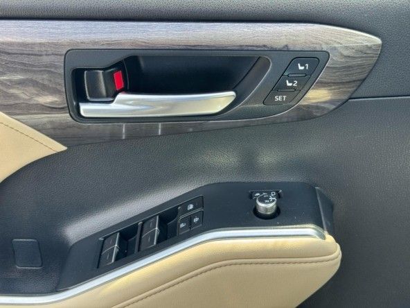 Новый Toyota Highlander IV (U70), 2.5 л, 2024 в Дубае от Titanum Cars Черный цвет. GCC | AUTO.AE