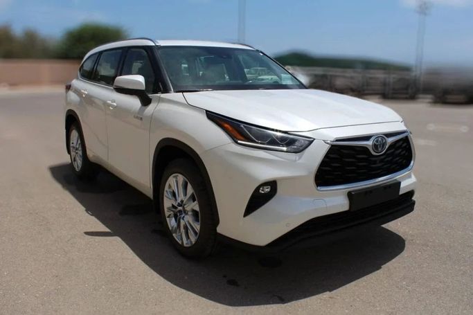 Новый Toyota Highlander IV (U70), 2.5 л, 2024 в Дубае от My Way Motors Белый цвет. Other | AUTO.AE