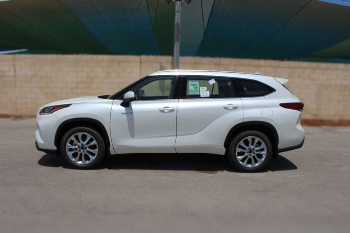 Новый Toyota Highlander IV (U70), 2.5 л, 2024 в Дубае от My Way Motors Белый цвет. Other | AUTO.AE