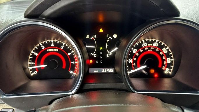 مستعملة Toyota Highlander II (U40), 3.5 l, 2009 في في دبي من F1 Motors، اللون أبيض. المواصفات الأمريكية | AUTO.AE