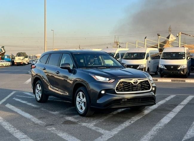 Подержанный Toyota Highlander IV (U70), 2.4 л, 2023 в Дубае от SIKANDAR MOTORS Серый цвет. Американская | AUTO.AE