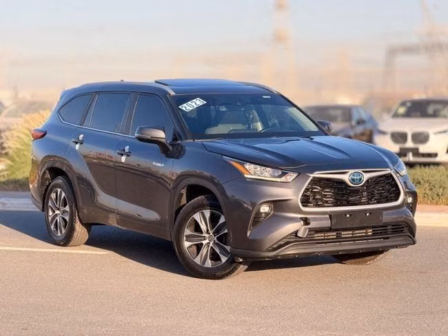 Подержанный Toyota Highlander IV (U70), 2.5 л, 2023 в Дубае от GHAZNI MOTORS Серый цвет. GCC | AUTO.AE | Объявление #259083