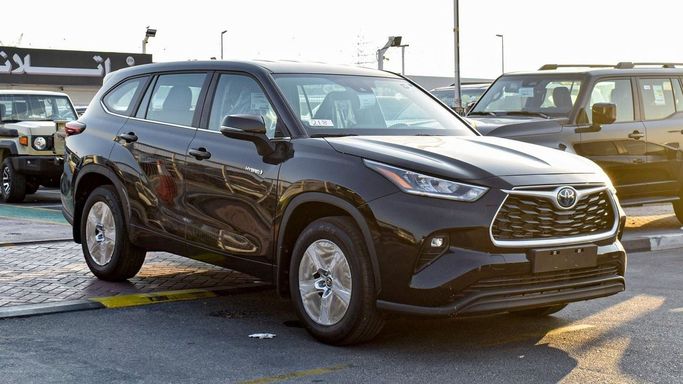 جديدة Toyota Highlander IV (U70), 2.5 l, 2024 في في دبي من Atlantis Motors FZE، اللون أسود. مواصفات الخليج | AUTO.AE | إعلان #265366