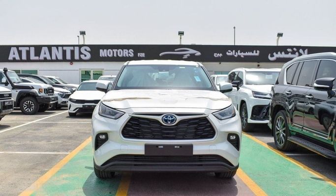 جديدة Toyota Highlander IV (U70), 2.5 l, 2024 في في دبي من Atlantis Motors FZE، اللون أبيض. مواصفات الخليج | AUTO.AE | إعلان #265885