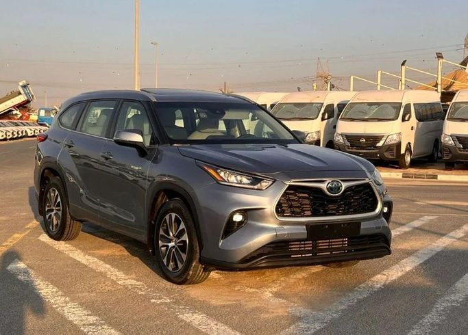 مستعملة Toyota Highlander IV (U70), 2.5 l, 2022 في في دبي من SIKANDAR MOTORS، اللون فضي. مواصفات الخليج | AUTO.AE | إعلان #270050