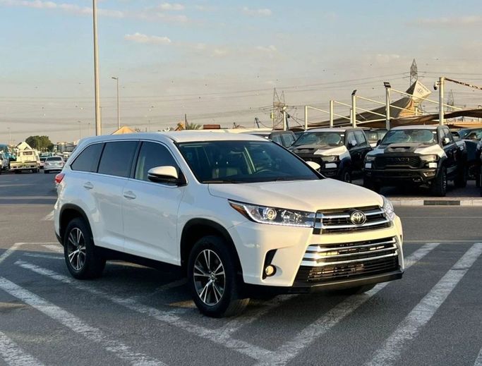 مستعملة Toyota Highlander عملية فيس ليفت III (U50), 2.7 l, 2019 في في دبي من SIKANDAR MOTORS، اللون أبيض. مواصفات الخليج | AUTO.AE | إعلان #270328
