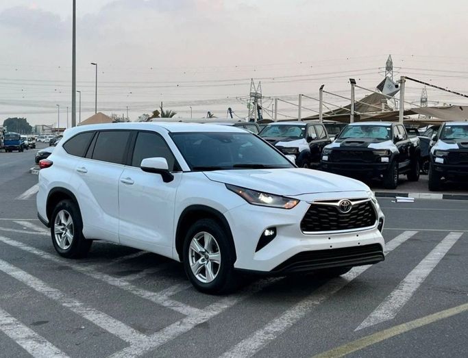 مستعملة Toyota Highlander IV (U70), 2.4 l, 2023 في في دبي من SIKANDAR MOTORS، اللون أبيض. مواصفات الخليج | AUTO.AE | إعلان #270355