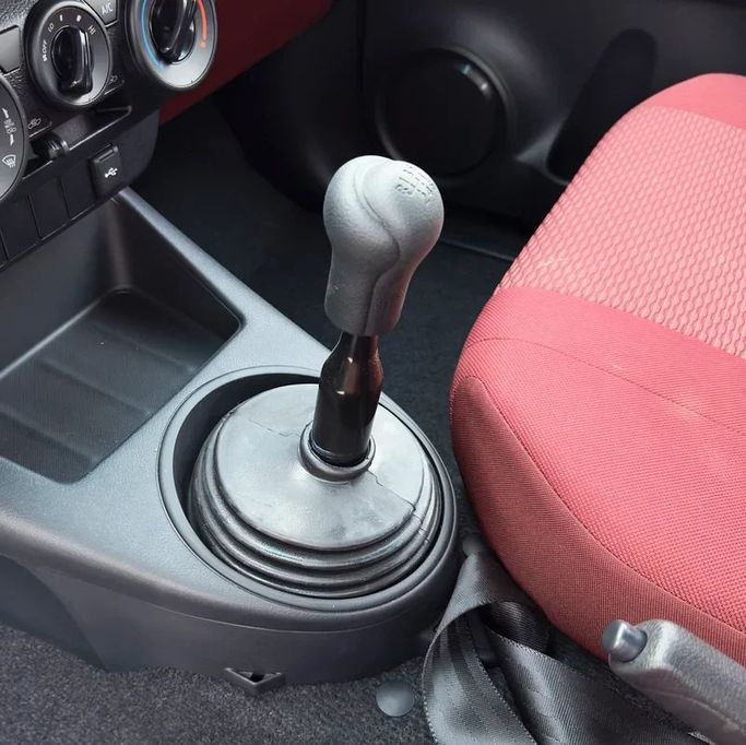 New Toyota Hilux VIII Facelift, 2.8 l, 2025 in Dubai by Sola Motors, White color. GCC Specs | AUTO.AE