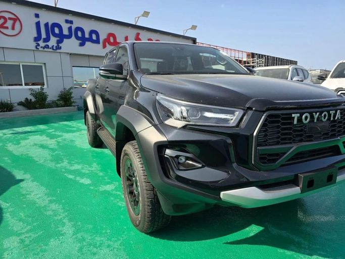 New Toyota Hilux VIII Facelift, 4.0 l, 2025 in Dubai by Mohamed Hakim Motors, Black color. GCC Specs | AUTO.AE