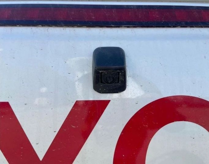 Новый Toyota Hilux VIII Рестайлинг, 2.7 л, 2023 в Дубае от Mohamed Hakim Motors Серебристый цвет. GCC | AUTO.AE