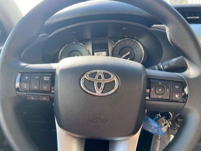 New Toyota Hilux VIII Facelift, 2.7 l, 2023 in Dubai by Mohamed Hakim Motors, Silver color. GCC Specs | AUTO.AE
