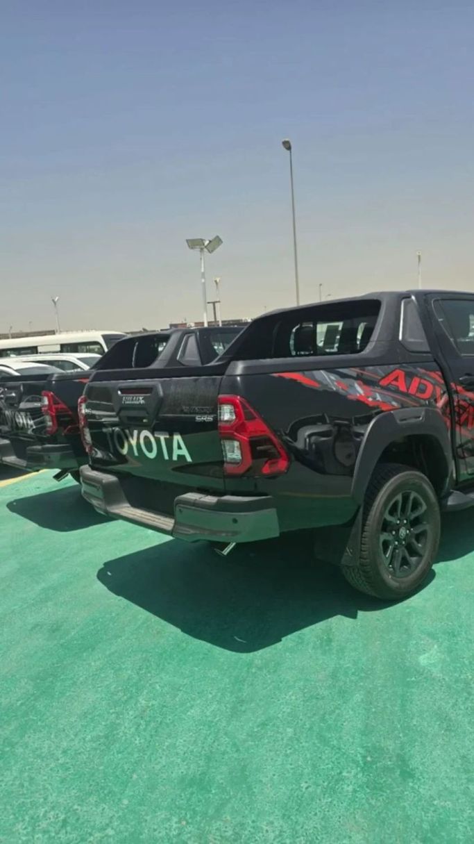 New Toyota Hilux VIII Facelift, 4.0 l, 2025 in Dubai by Mohamed Hakim Motors, Black color. GCC Specs | AUTO.AE