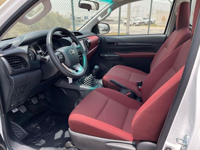 New Toyota Hilux VIII Facelift 2, 2.7 l, 2025 in Dubai by Mohamed Hakim Motors, White color. Other | AUTO.AE