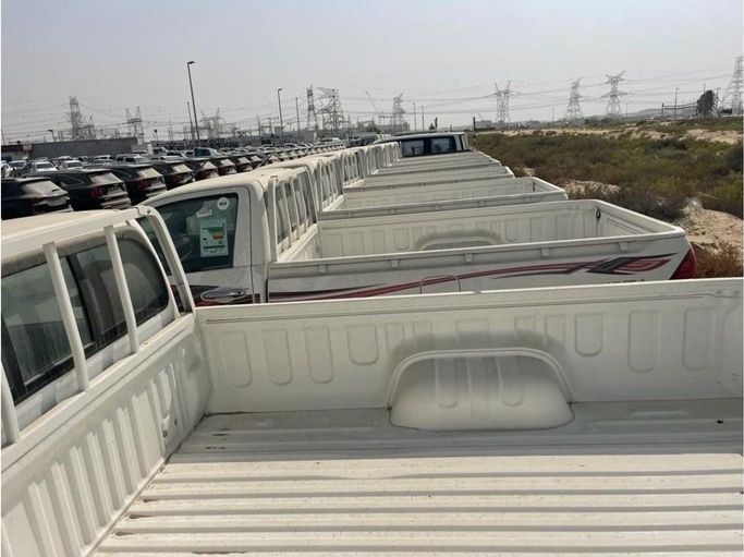 New Toyota Hilux VIII Facelift, 4.0 l, 2023 in Dubai by Mohamed Hakim Motors, White color. GCC Specs | AUTO.AE