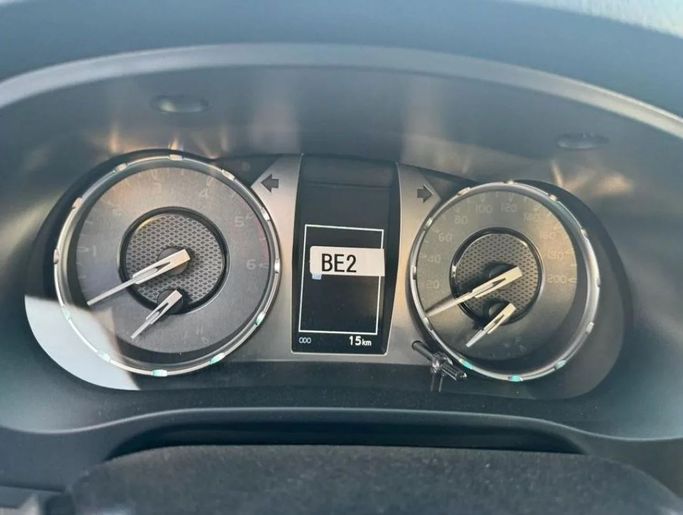 New Toyota Hilux VIII Facelift, 2.7 l, 2022 in Dubai by Mohamed Hakim Motors, White color. GCC Specs | AUTO.AE