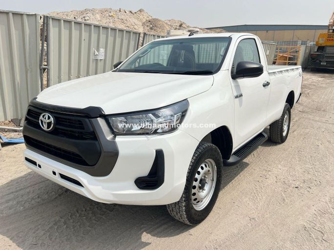 Used Toyota Hilux Extra Cab VIII Facelift, 2.8 l, 2021 in Dubai by Alhamd Motors, White color. Other | AUTO.AE