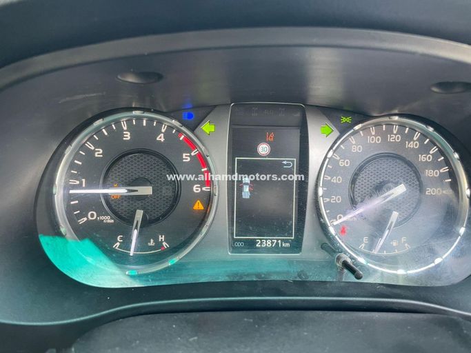 Used Toyota Hilux VIII Facelift, 2.8 l, 2020 in Dubai by Alhamd Motors, White color. Other | AUTO.AE