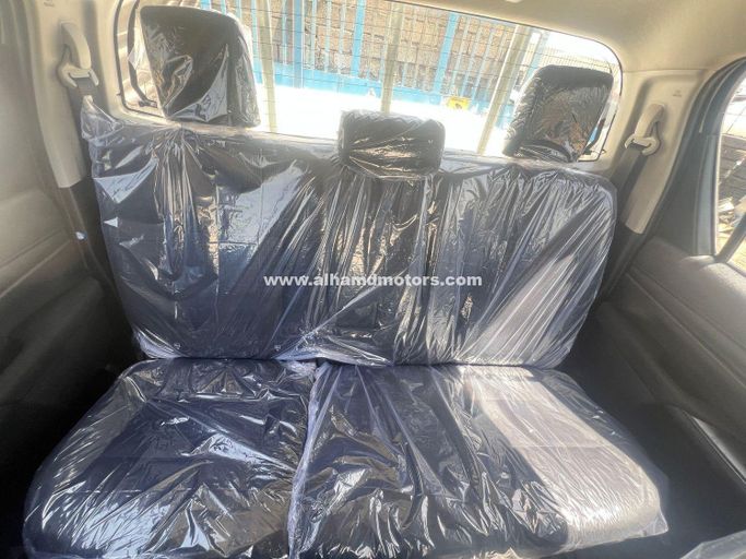 Used Toyota Hilux VIII, 2.8 l, 2017 in Dubai by Alhamd Motors, White color. Other | AUTO.AE