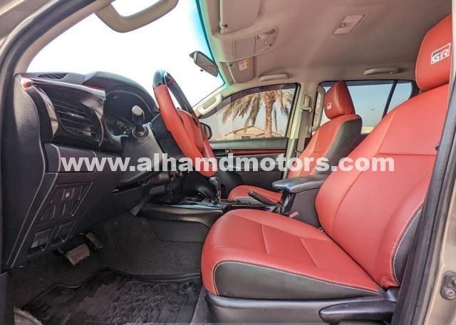 Used Toyota Hilux VIII Facelift, 2.7 l, 2020 in Dubai by Alhamd Motors, Bronze color. Other | AUTO.AE