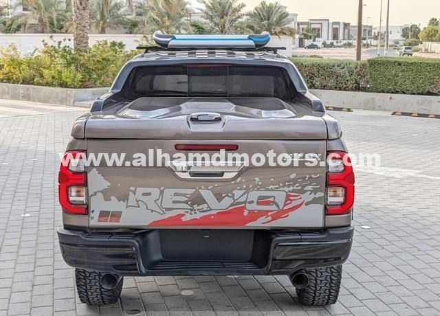 Used Toyota Hilux VIII Facelift, 2.7 l, 2020 in Dubai by Alhamd Motors, Bronze color. Other | AUTO.AE