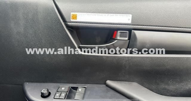 Used Toyota Hilux VIII Facelift, 2.8 l, 2022 in Dubai by Alhamd Motors, Black color. Other | AUTO.AE