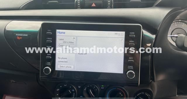 Used Toyota Hilux VIII Facelift, 2.8 l, 2022 in Dubai by Alhamd Motors, Black color. Other | AUTO.AE