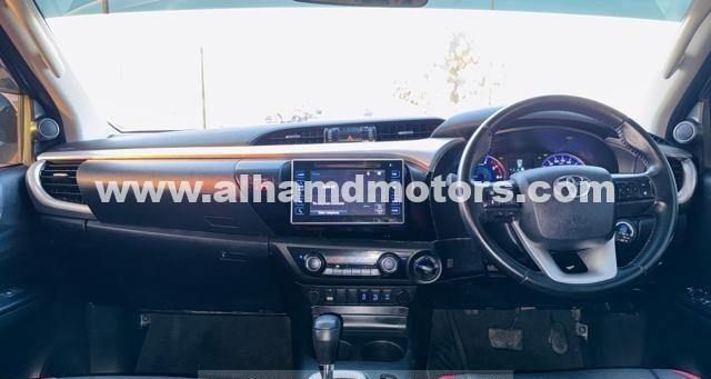 Used Toyota Hilux VIII, 2.8 l, 2016 in Dubai by Alhamd Motors, Grey color. Other | AUTO.AE