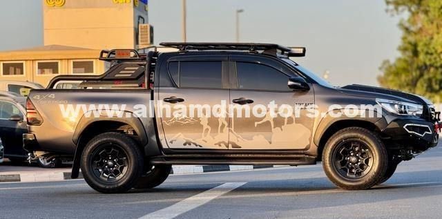 Used Toyota Hilux VIII, 2.8 l, 2016 in Dubai by Alhamd Motors, Grey color. Other | AUTO.AE