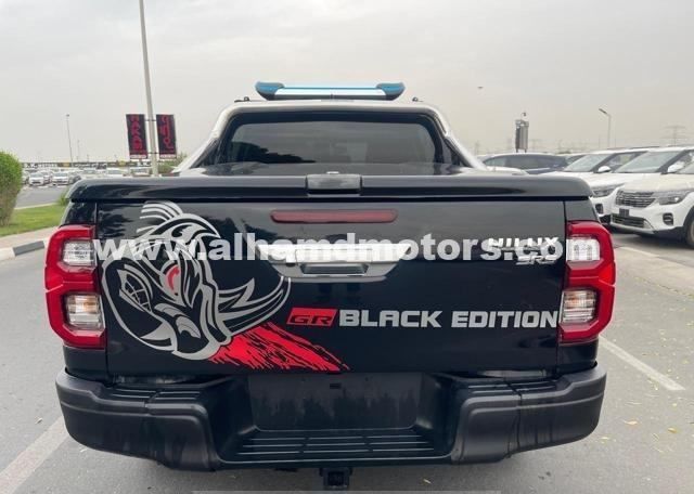 Used Toyota Hilux VIII Facelift, 2.8 l, 2023 in Dubai by Alhamd Motors, Black color. Other | AUTO.AE