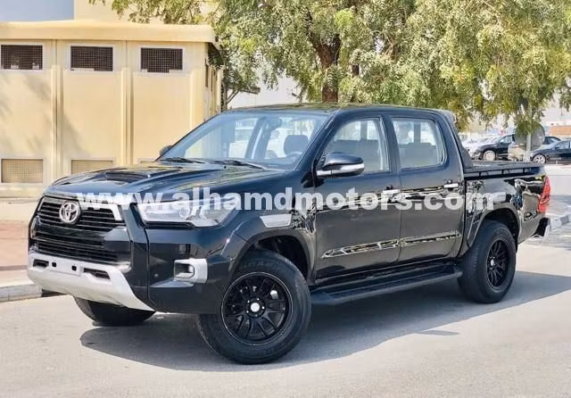 Used Toyota Hilux VII, 2.7 l, 2007 in Dubai by Alhamd Motors, Black color. Other | AUTO.AE