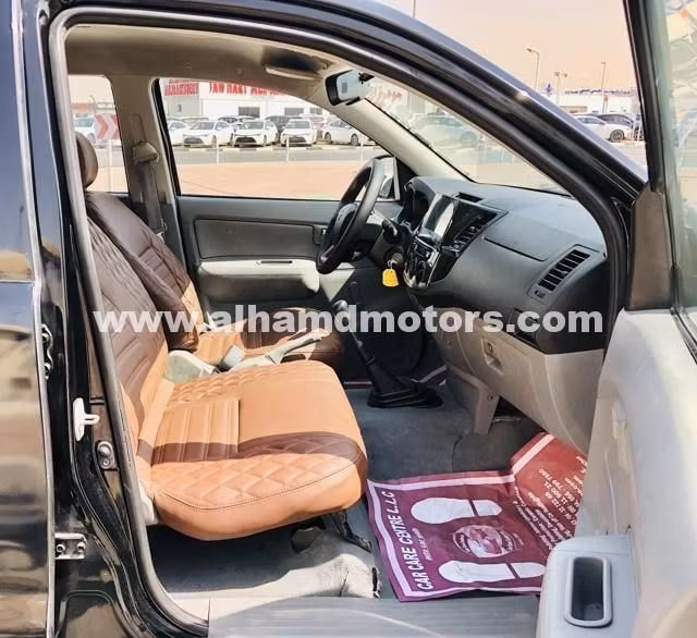 Used Toyota Hilux VII, 2.7 l, 2007 in Dubai by Alhamd Motors, Black color. Other | AUTO.AE