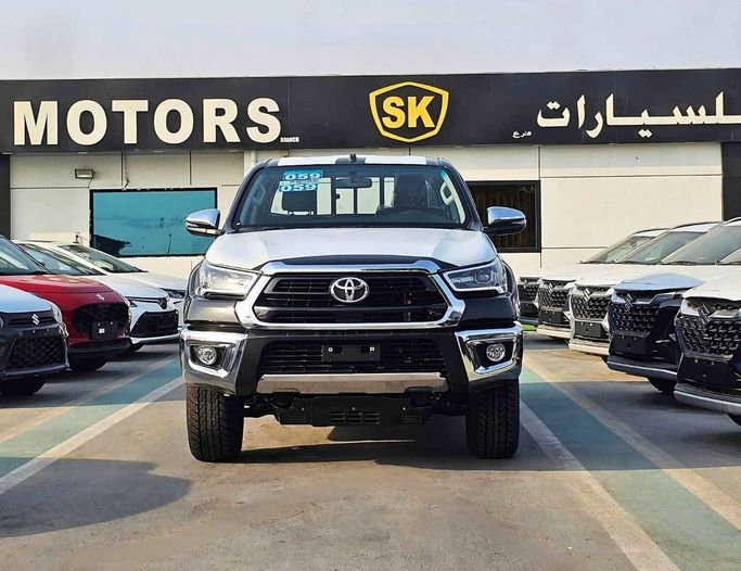 Новый Toyota Hilux VIII Рестайлинг, 2.7 л, 2025 в Дубае от SK Motors Черный цвет. GCC | AUTO.AE