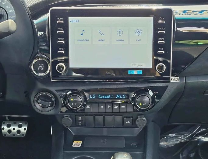 Новый Toyota Hilux VIII Рестайлинг 2, 2.8 л, 2024 в Дубае от SK Motors Белый цвет. GCC | AUTO.AE