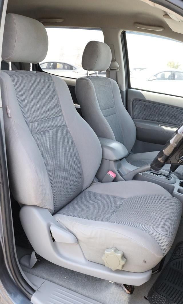 Подержанный Toyota Hilux VII, 3.0 л, 2009 в Дубае от Alhamd Motors Серый цвет. Other | AUTO.AE