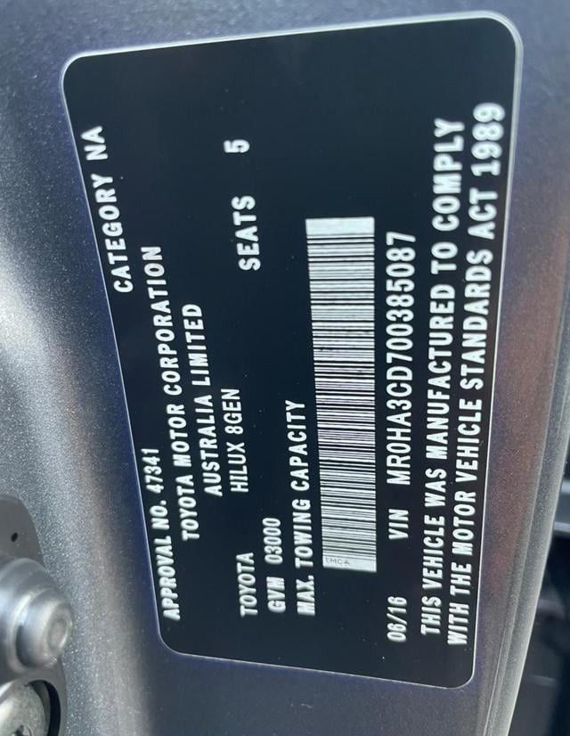 Подержанный Toyota Hilux VIII, 2.8 л, 2016 в Дубае от Alhamd Motors Серый цвет. Other | AUTO.AE